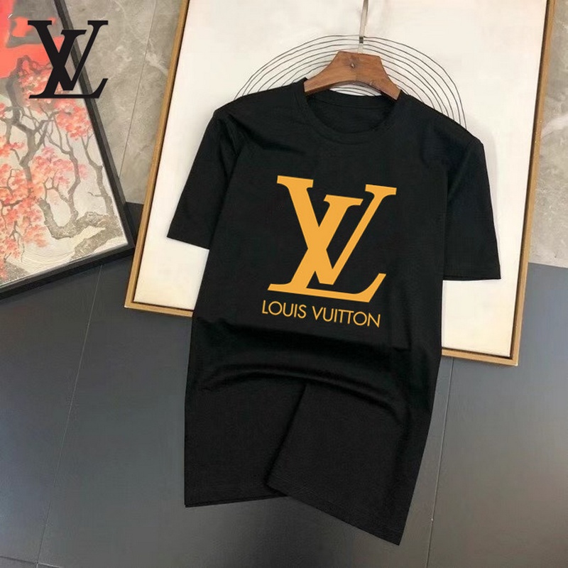 Louis Vuitton Men's T-shirts 146